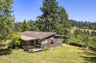 6108 Rohnerville Rd, Hydesville, CA 95547