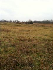 8 S  Ray Rd, Portland, TN 37148