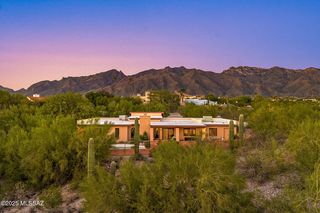 5084 E  Calle De Las Chacras, Tucson, AZ 85718
