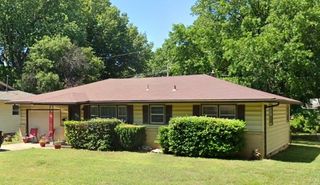 1225 E Rosebrier Street, Springfield, MO 65804