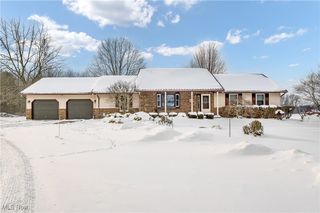 1037 Atkins Rd, Geneva, OH 44041