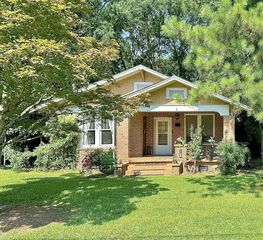 204 N  Main St, Petal, MS 39465