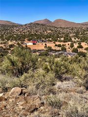 9918 E Blake Ranch Road, Kingman, AZ 86401