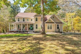 535 Beech Grove Way, Burns, TN 37029