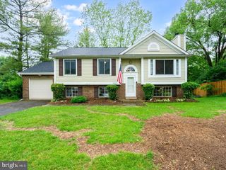 3827 Dittany Ct, Chantilly, VA 20151