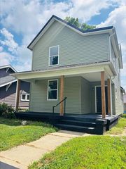 1926 Vermont Ave, Connersville, IN 47331