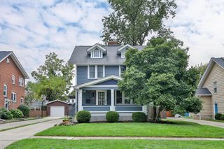 239 Chatham Rd, Columbus, OH 43214