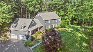 40 Lounsbury Lane, Ridgefield, CT 06877