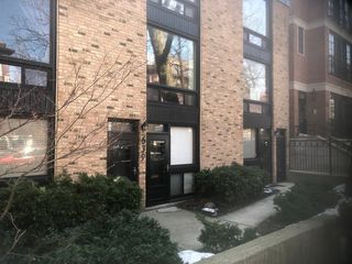 639 W  Wellington Ave, Chicago, IL 60657