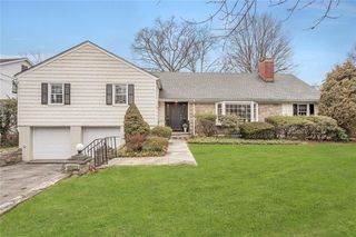 64 Griffen Avenue, Scarsdale, NY 10583