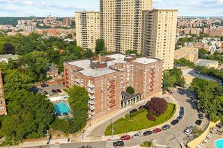 601 Kappock St #4J, Bronx, NY 10463