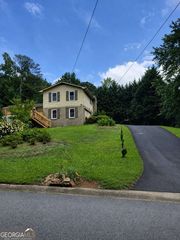 2729 Irene Cir, Duluth, GA 30096