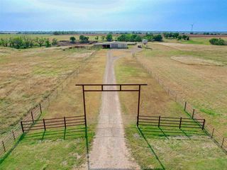 7501 N  Prentice Rd, Newkirk, OK 74647