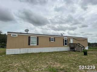 116 Sandy Ridge Dr, Poteet, TX 78065
