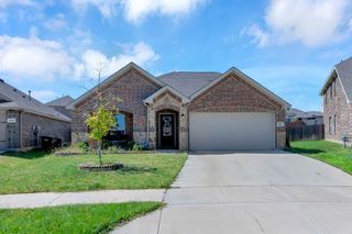 8512 Grand Oak Rd, Fort Worth, TX 76123
