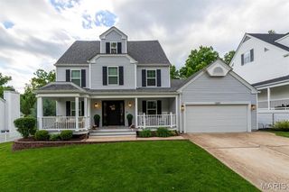 1307 Red Oak Plantation Dr, Ballwin, MO 63021