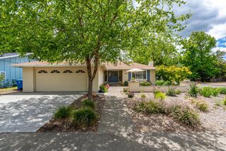 7000 Oak Leaf Drive, Santa Rosa, CA 95409