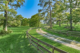 23004 Landrum Village Dr, Montgomery, TX 77316