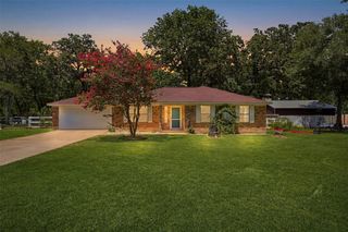 39 Wood Lodge Dr, Huntsville, TX 77320