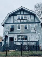 7131 S  Yale Ave, Chicago, IL 60621