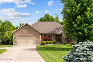 25 Hemlock Ct, Crossville, TN 38558