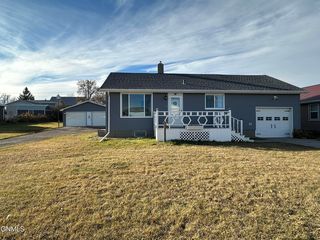120 Eggert St, Turtle Lake, ND 58575