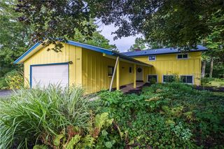 104 Ashley Dr, Rochester, NY 14620