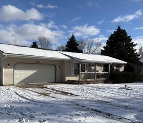 5816 Southwood St, North Branch, MI 48461
