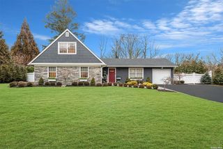 101 River Heights Drive, Smithtown, NY 11787