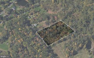 Hexenkopf Rd, Hellertown, PA 18055