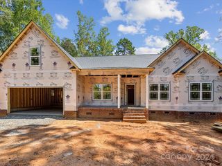 1114 Mauney Rd, Stanley, NC 28164