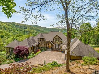 500 Ox Creek Rd, Weaverville, NC 28787