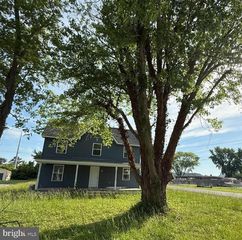 3809 Main St, Grasonville, MD 21638