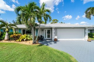 2709 SW 7th St, Boynton Beach, FL 33435