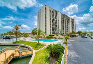 255 Dolphin Point #307, Clearwater, FL 33767