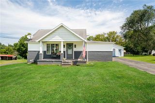 1752 S  Eighty Eight Rd, Greensboro, PA 15338