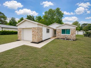 17 Jamaica St, Homosassa, FL 34446