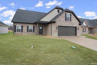 1647 Venture Dr, Evansville, IN 47711