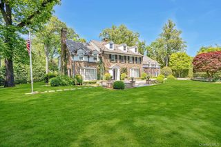 191 Elderfields Road, Manhasset, NY 11030