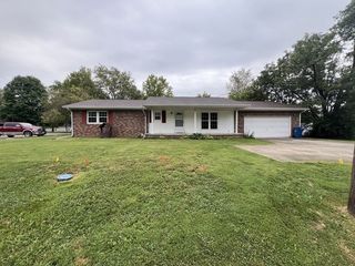 307 E  Glenwood Ave, Olney, IL 62450