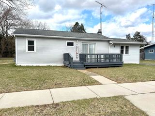 430 E  Mount Morris Ave, Wautoma, WI 54982
