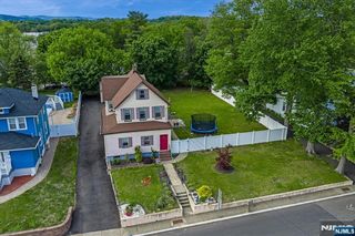 11 Alps Road, Wayne, NJ 07470