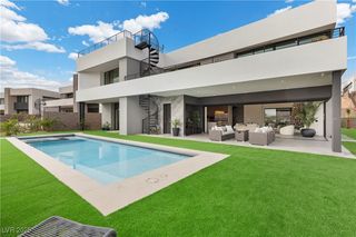 21 Canyon Bay Dr, Henderson, NV 89011