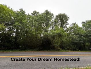 Rounseville Rd, Rochester, MA 02770