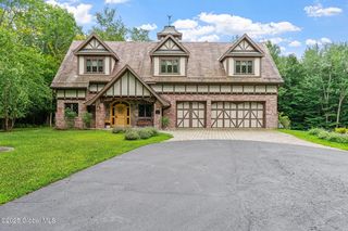 222 Alps Mountain Road, Averill Park, NY 12018