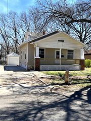 641 Highland Ave, Salina, KS 67401