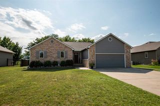 205 Meadowlark Ct, Andale, KS 67001