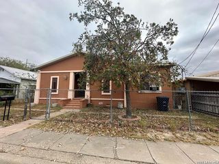 786 Ave B, Eagle Pass, TX 78852