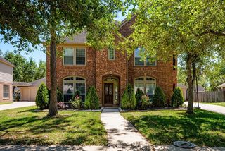 3118 Maple Hill Dr, Friendswood, TX 77546