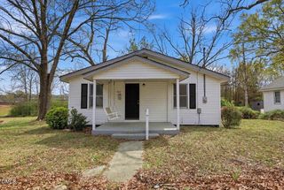 612 N  4th St, Smithfield, NC 27577